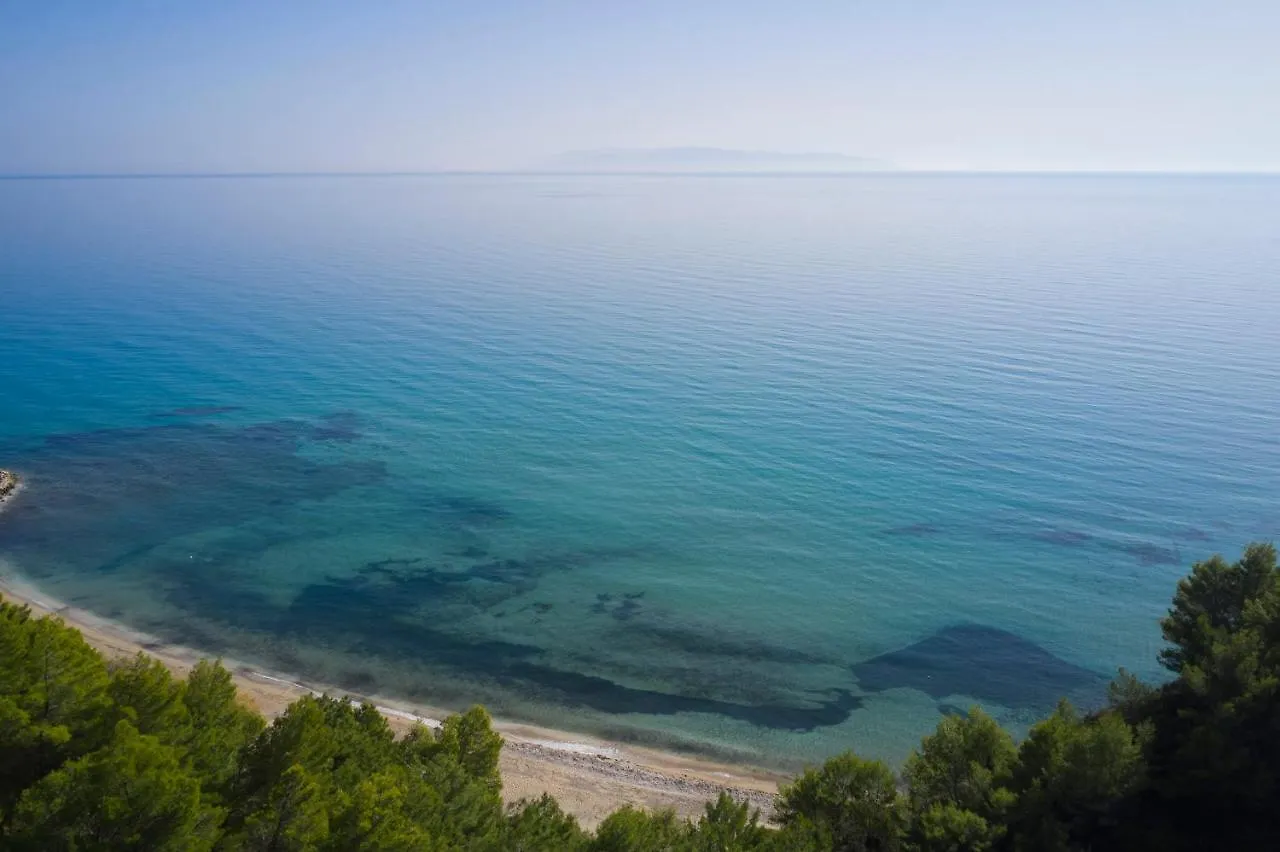 Celestial All Suites Afrato Отель
