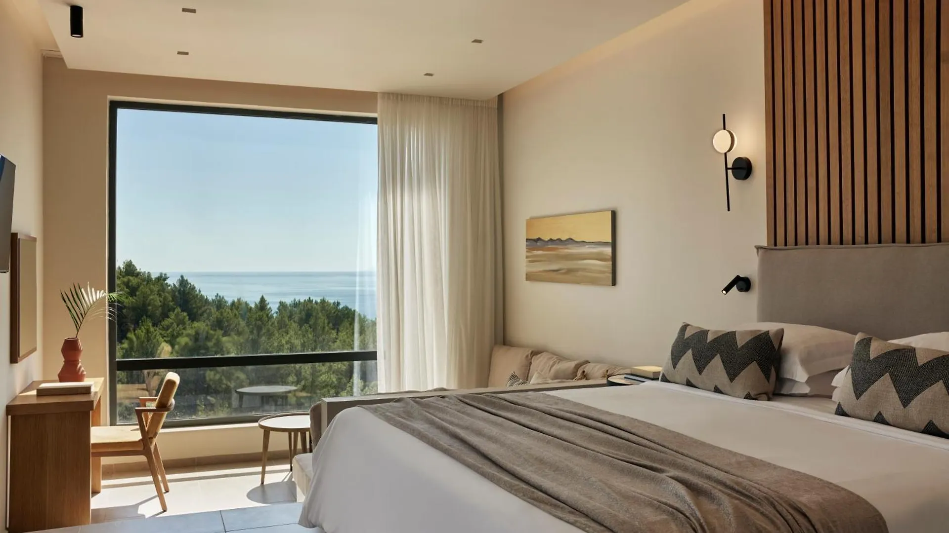 Celestial All Suites Afrato Греция